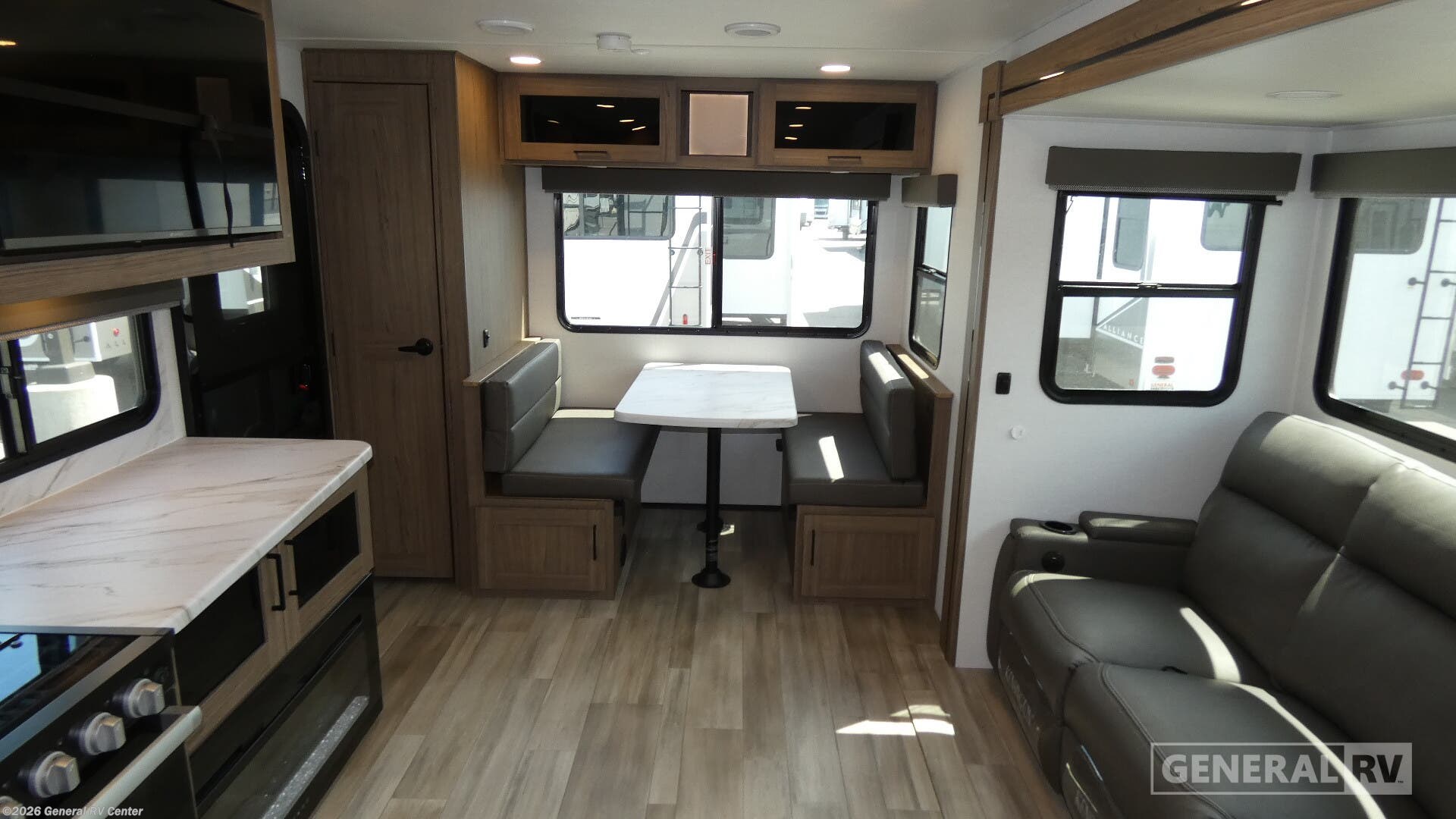 2025 Alliance RV Delta 252RL - Used Travel Trailer For Sale by General RV Center in Salisbury, North Carolina
