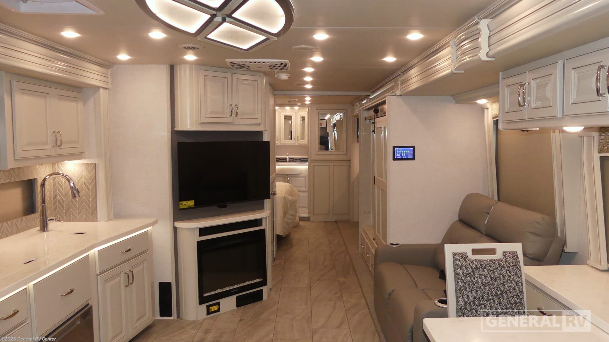 2026 Holiday Rambler Endeavor 38N - New Class A For Sale by General RV Center in Salisbury, North Carolina