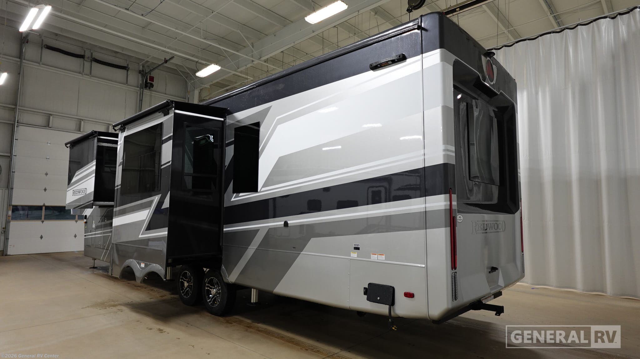 2027 Redwood 401LK by CrossRoads from General RV Center in Salisbury, North Carolina