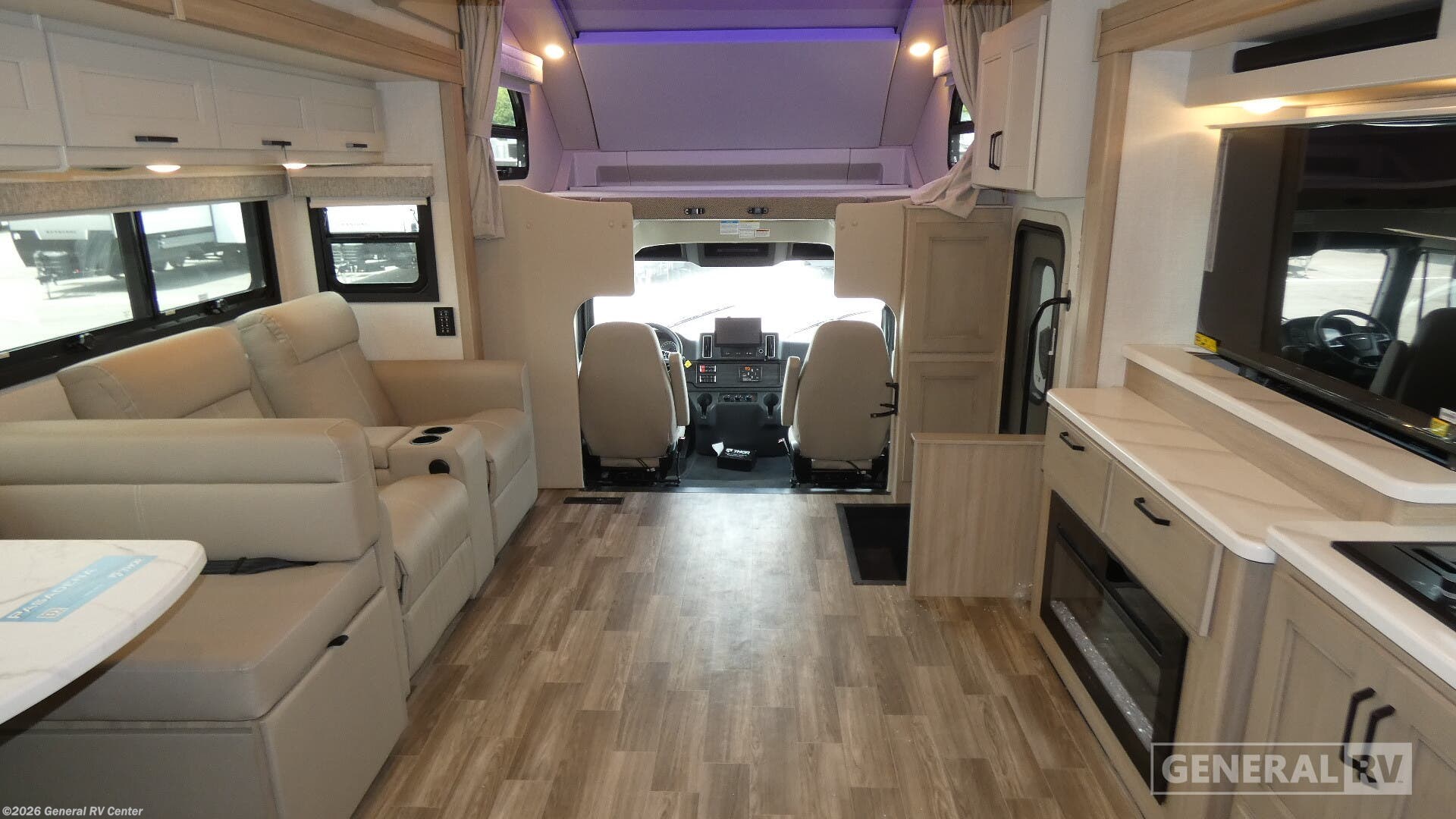 New 2027 Thor Motor Coach Pasadena 38DX available in Salisbury, North Carolina