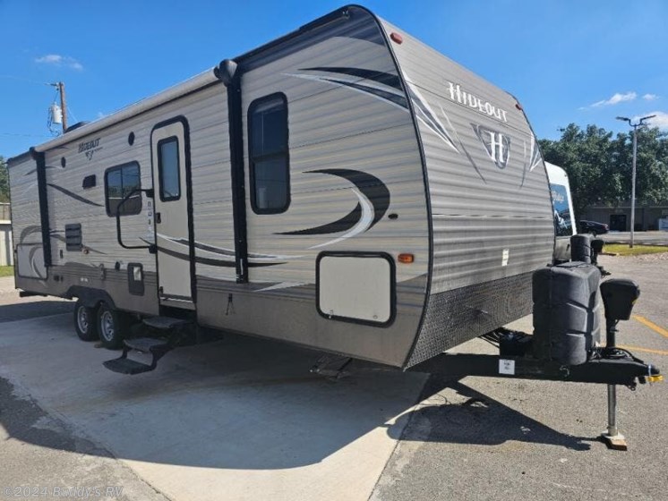 Used 2016 Keystone Hideout 27DBS available in Cleburne, Texas