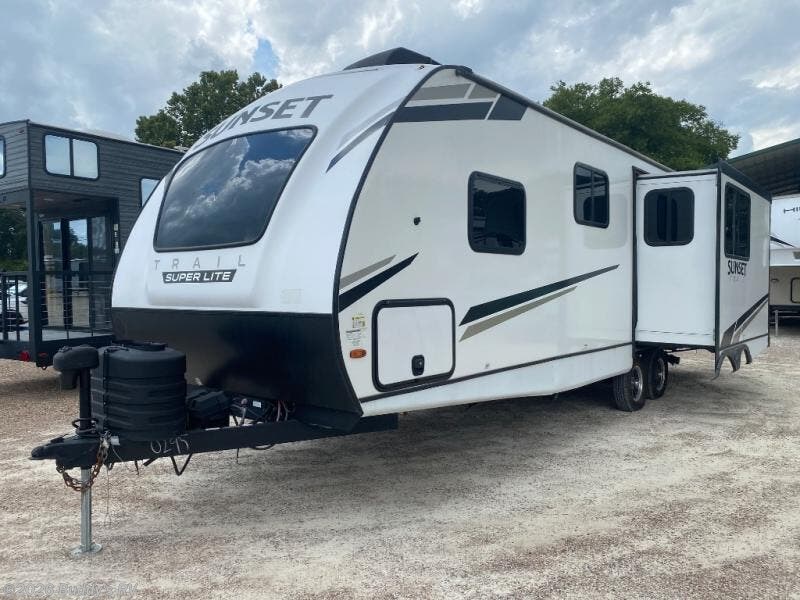 2023 CrossRoads Sunset Trail SS256RK - Used Travel Trailer For Sale by Buddy's RV in Cleburne, Texas