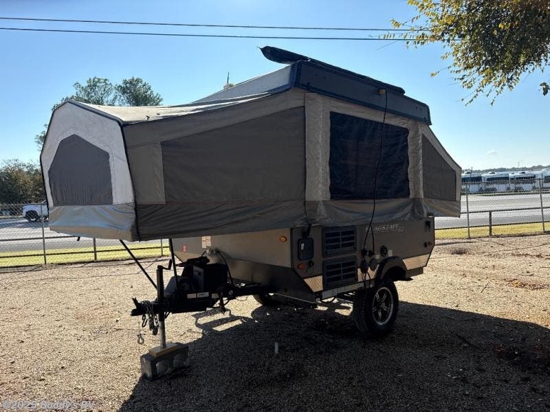 2018 Forest River Flagstaff 176SE - Used Expandable Trailer For Sale by Buddy's RV in Cleburne, Texas