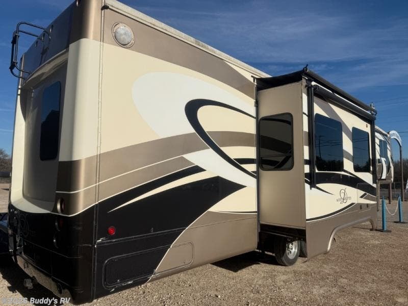 Used 2015 DRV Mobile Suites 43 Manhattan available in Cleburne, Texas