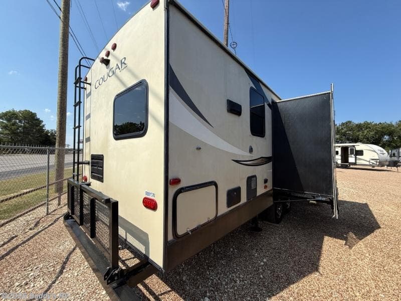 Used 2018 Keystone Cougar X-lite 33MLS available in Cleburne, Texas
