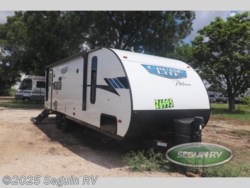 2023 Forest River CRUISE LITE 24RLXLX - Used Travel Trailer for sale by Seguin RV in Seguin, Texas