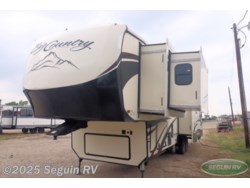 Used 2018 Heartland Big Country BC 3310QSCK available in Seguin, Texas