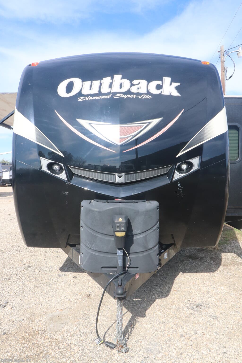 2017 Keystone Outback 328RL - Used Travel Trailer For Sale by Seguin RV in Seguin, Texas features Oven, CO Detector, Microwave, 50 Amp Service, Power Awning