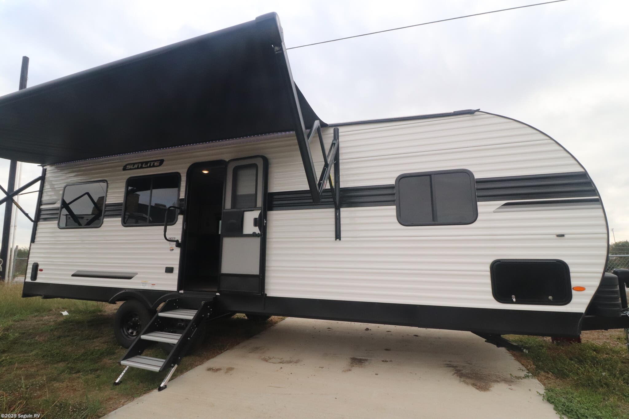 New 2026 Sunset Park RV SUNLITE 27WQB available in Seguin, Texas