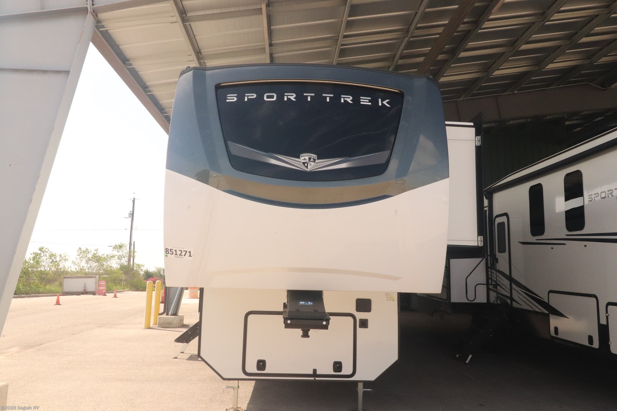 2026 Venture RV SportTrek 5 Touring Edition STTF353VIK - New Fifth Wheel For Sale by Seguin RV in Seguin, Texas features Water Heater, Solid Surface Countertops, Dishwasher, Smoke Detector, Pantry