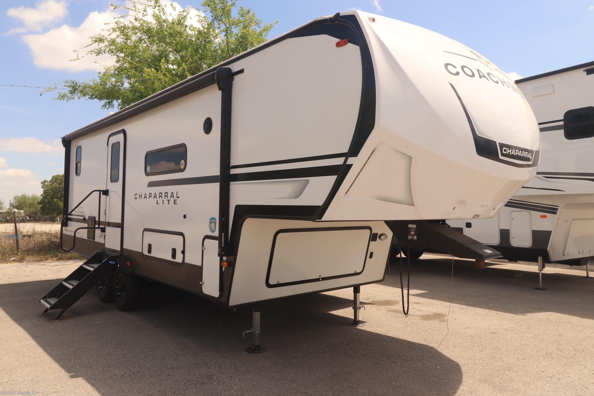 2026 Chaparral Lite 218SE by Coachmen from Seguin RV in Seguin, Texas