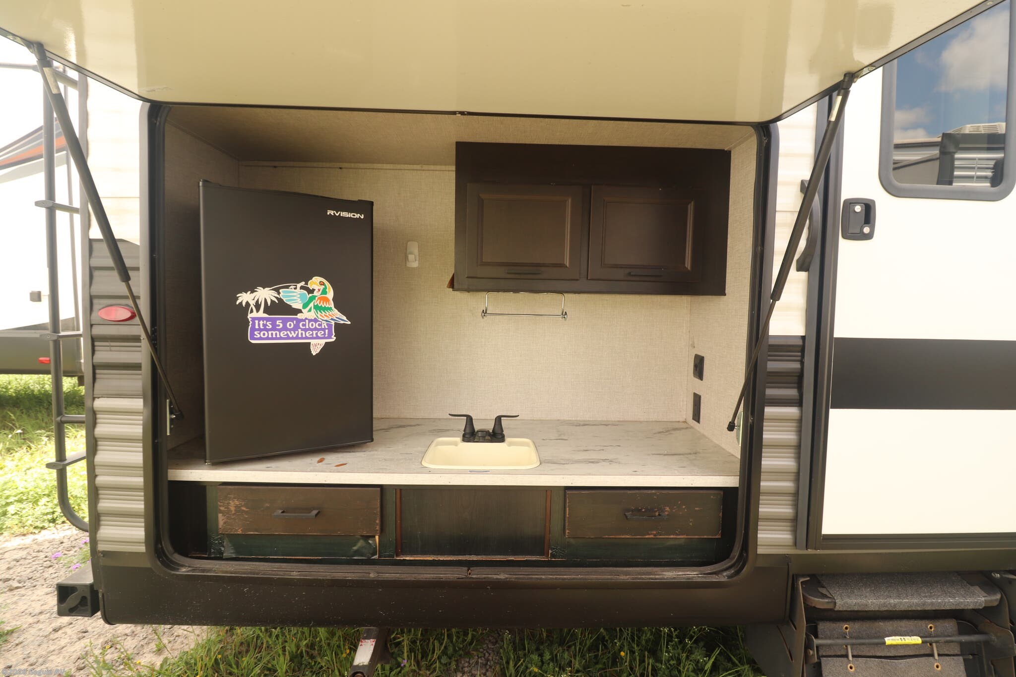Used 2022 Jayco Jay Flight M-32 BHDS available in Seguin, Texas