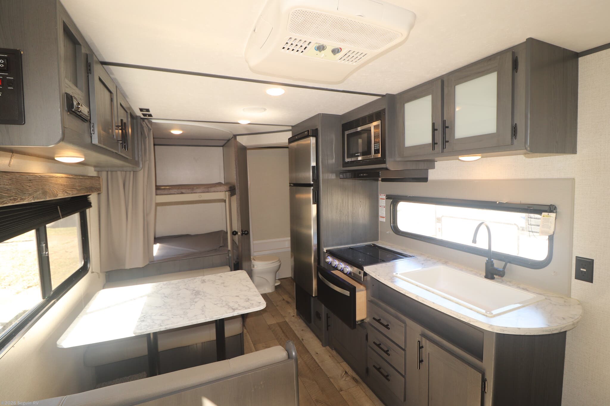 Used 2022 Dutchmen Aspen Trail 25BH available in Seguin, Texas