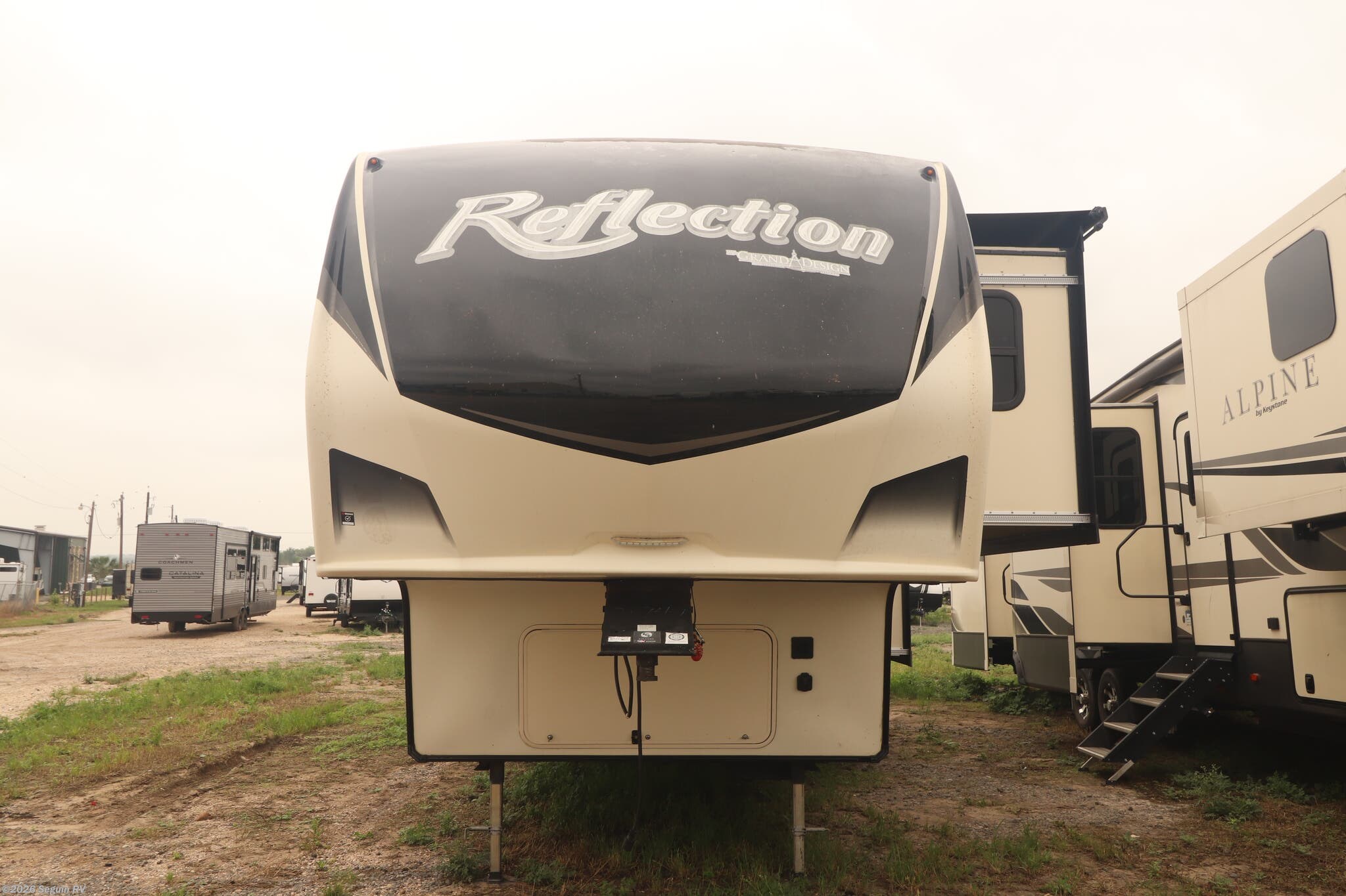 2019 Grand Design Reflection 367BHS - Used Fifth Wheel For Sale by Seguin RV in Seguin, Texas features Fireplace, Detachable Power Cord, Microwave, Stereo System, Oven