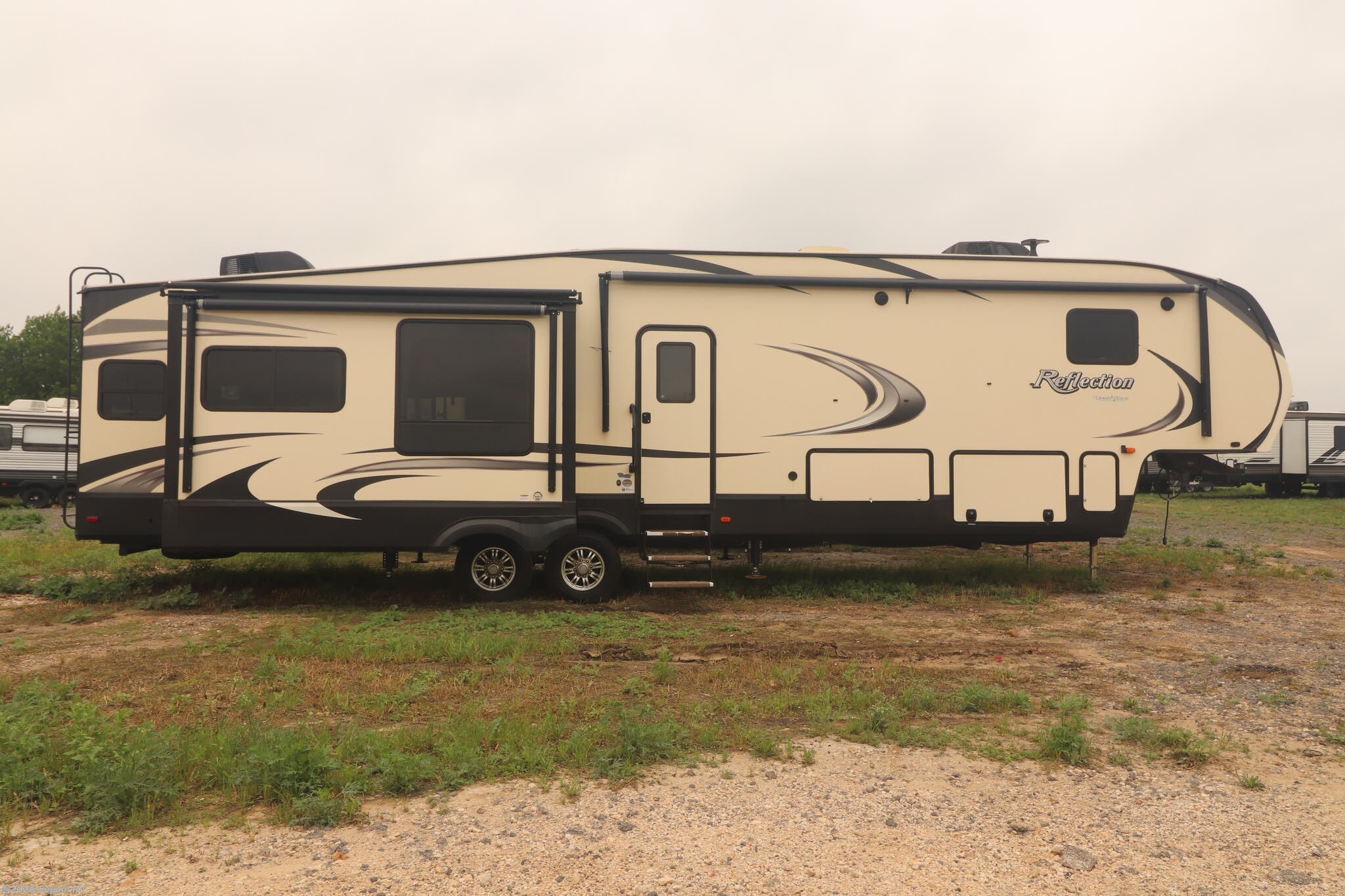 Used 2019 Grand Design Reflection 367BHS available in Seguin, Texas