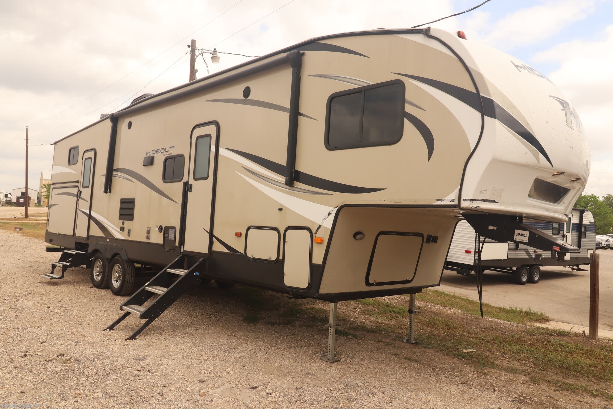 2019 Hideout 308BHDS by Keystone from Seguin RV in Seguin, Texas
