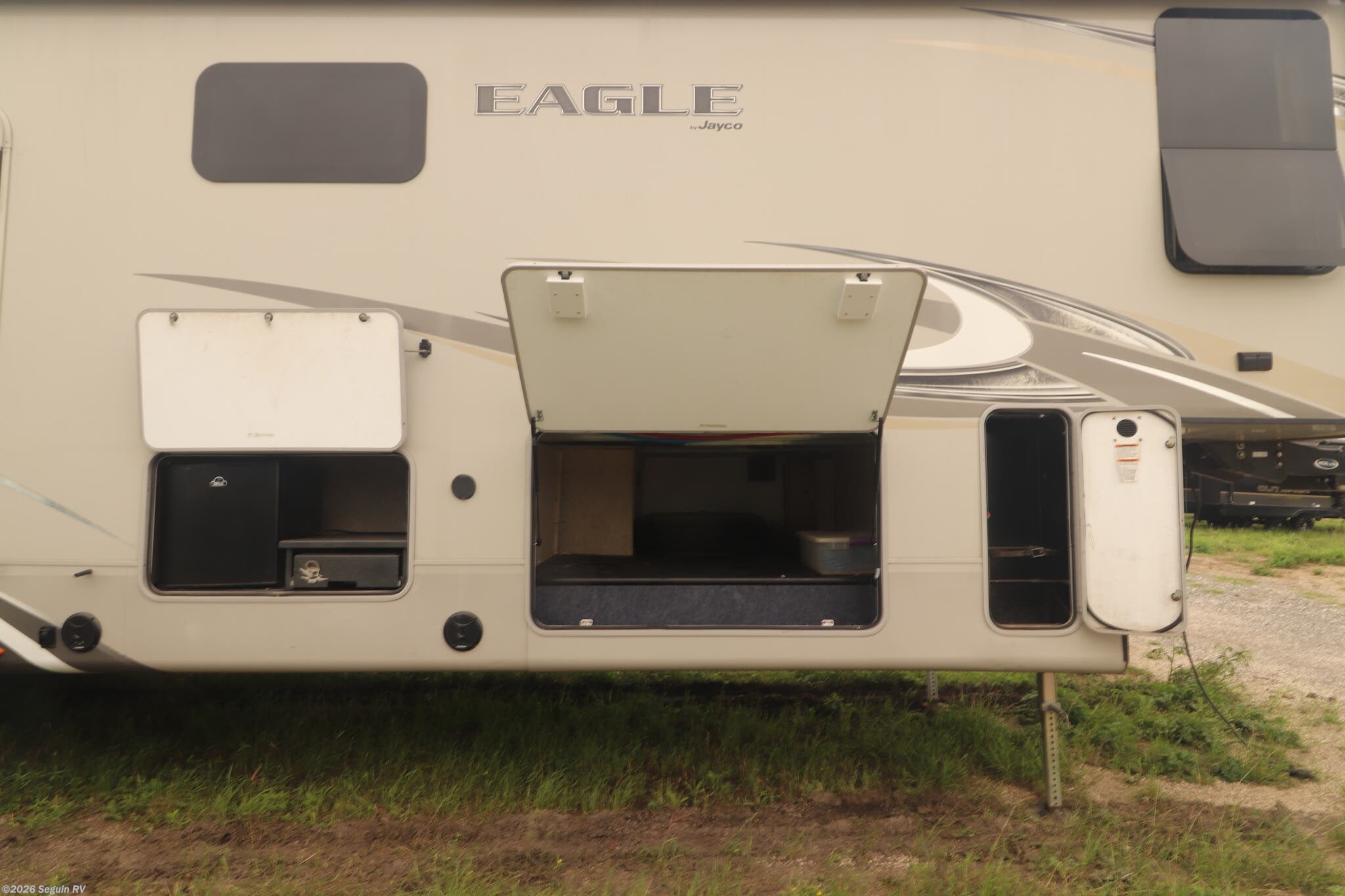 Used 2018 Jayco Eagle 355MBQS available in Seguin, Texas