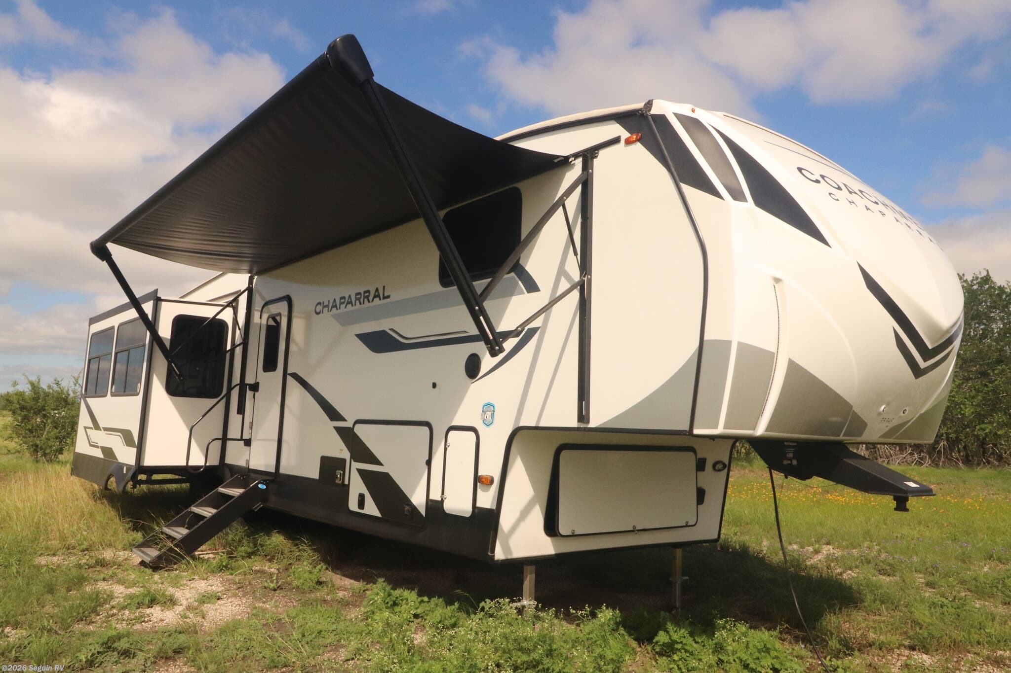2026 Chaparral 360IBL by Coachmen from Seguin RV in Seguin, Texas