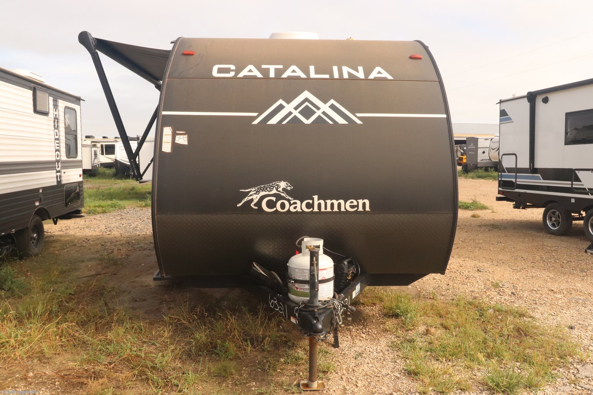 2024 Coachmen Catalina Summit Series 7 164BHX - Used Travel Trailer For Sale by Seguin RV in Seguin, Texas features Refrigerator, Roof Vent, Awning, Solar Prep, Shower