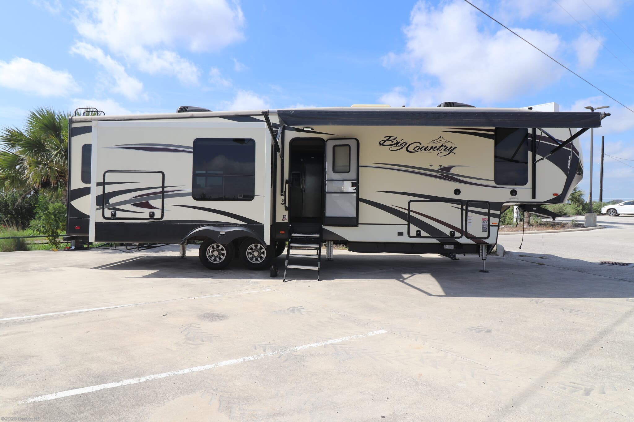 Used 2018 Heartland Big Country 3310QSCK available in Seguin, Texas