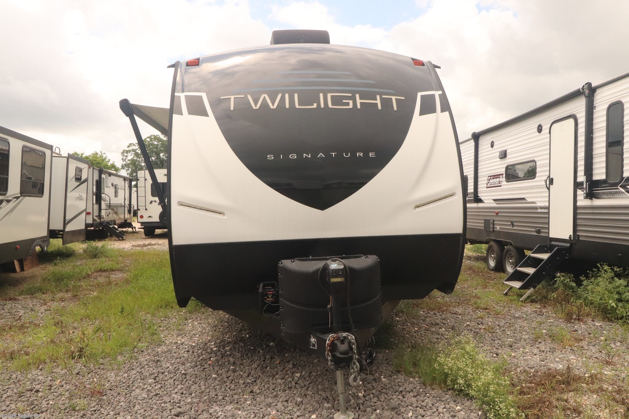 2022 Thor Motor Coach Twilight 2800 - Used Travel Trailer For Sale by Seguin RV in Seguin, Texas features TV, Converter, 50 Amp Service, Power Awning, LP Detector