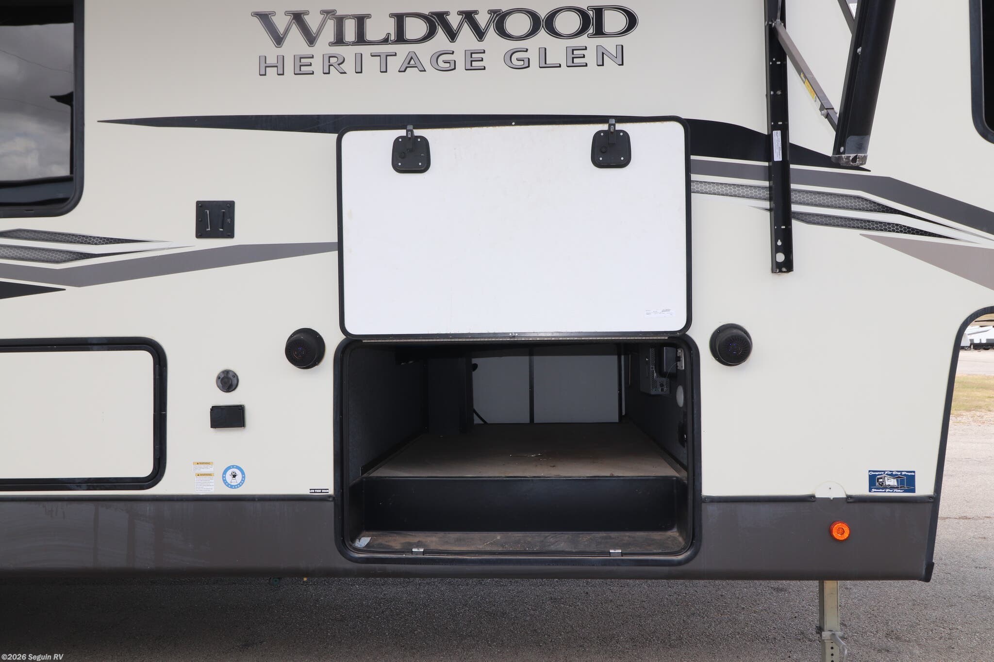 Used 2022 Forest River Wildwood Heritage Glen 369BL available in Seguin, Texas