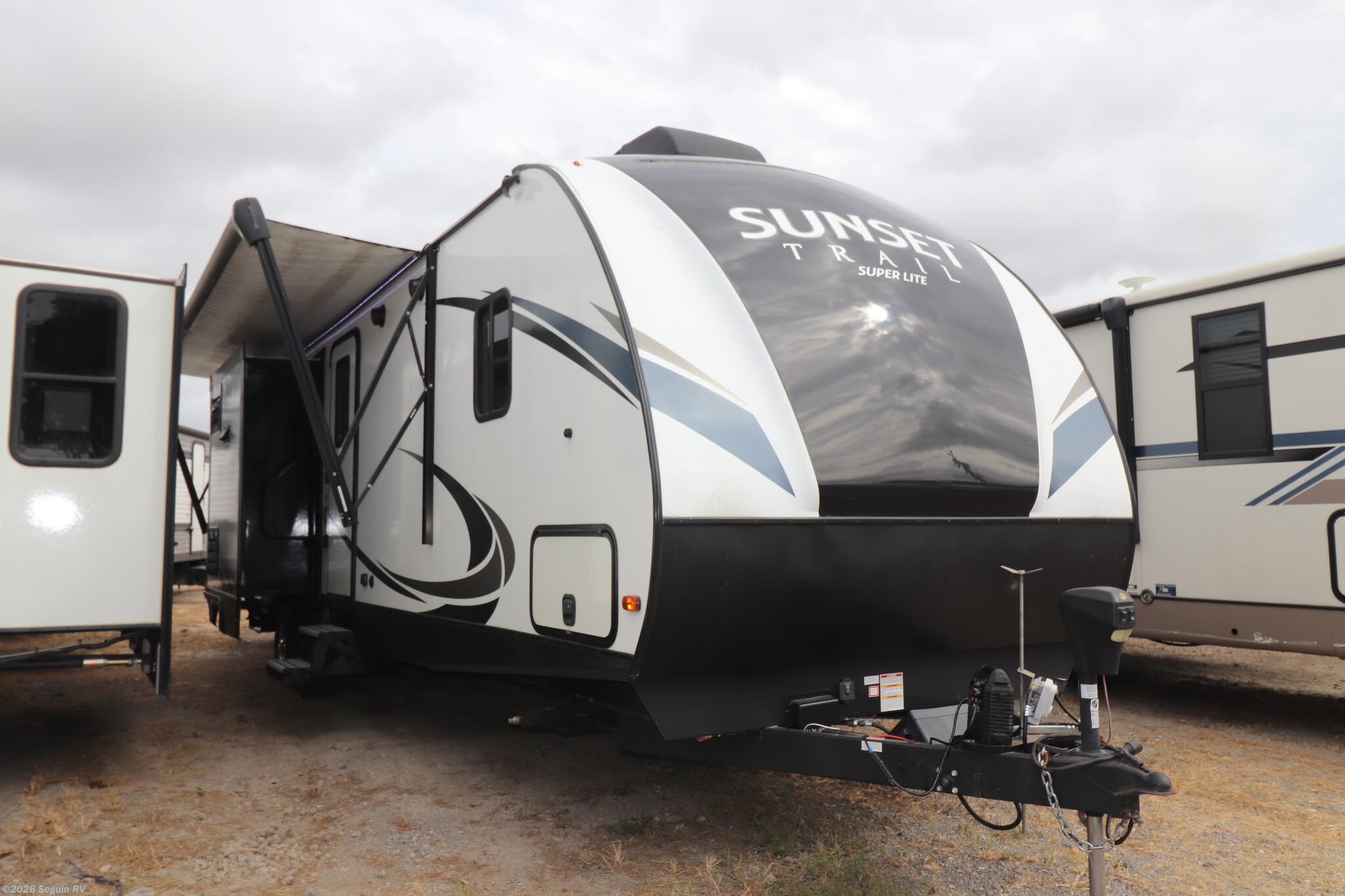 2018 Sunset Trail Super Lite SS-331BH by CrossRoads from Seguin RV in Seguin, Texas