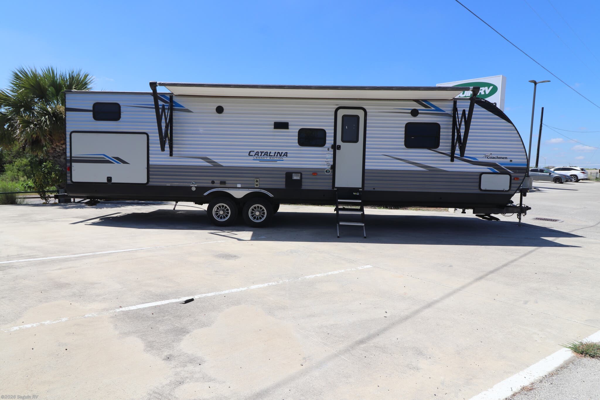 Used 2021 Coachmen Catalina Legacy Edition 343BHTSLE available in Seguin, Texas