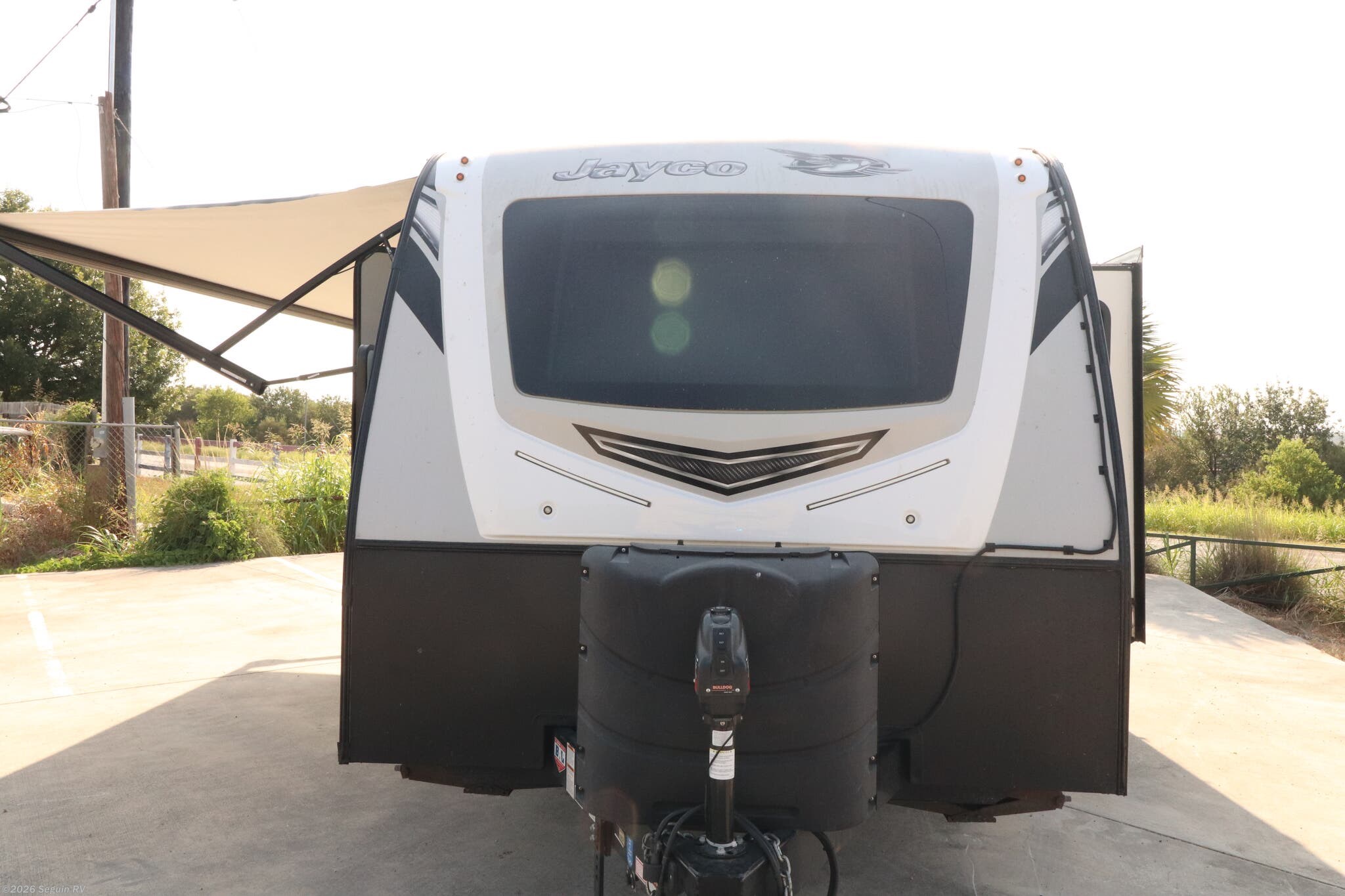 2020 Jayco White Hawk 24MBH - Used Travel Trailer For Sale by Seguin RV in Seguin, Texas features Furnace, Stereo System, Slideout, Bunk Beds, External Shower