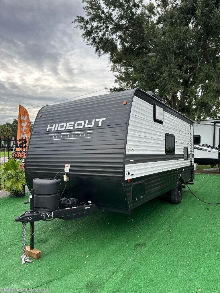 2024 Keystone Hideout 175BH - Used Travel Trailer For Sale by Kaab Motor LLC in Gibsonton, Florida