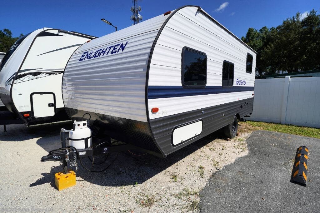 Used 2022 Gulf Stream Enlighten 18BH available in Gibsonton, Florida
