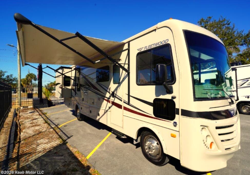 2017 Fleetwood Flair - Used Class A For Sale by Kaab Motor LLC in Gibsonton, Florida