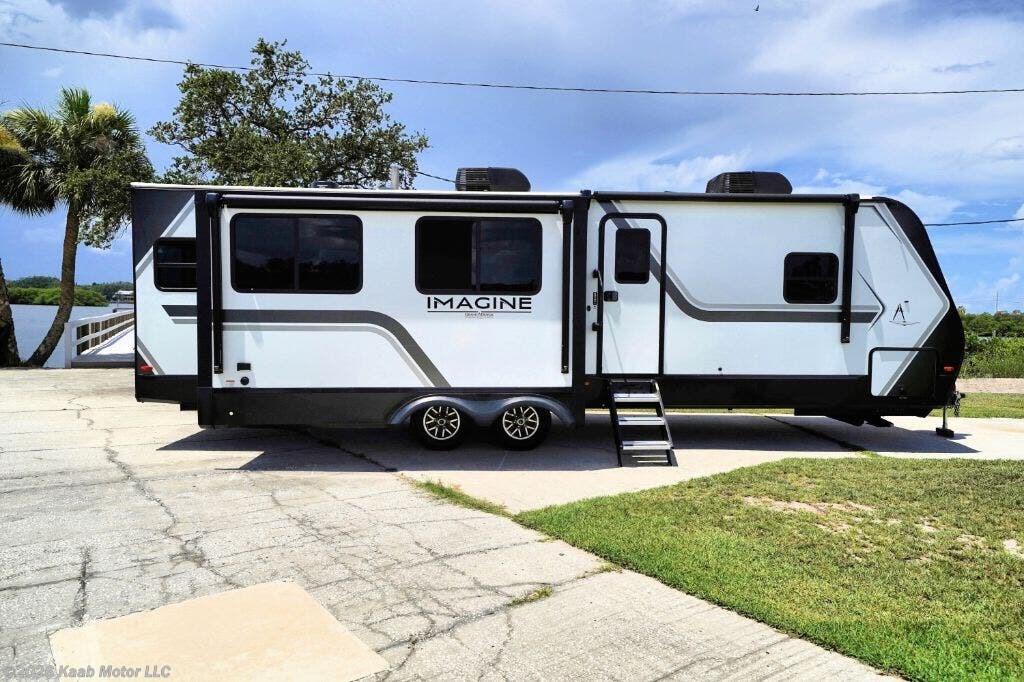 Used 2025 Grand Design Imagine XLS 2970RL available in Gibsonton, Florida