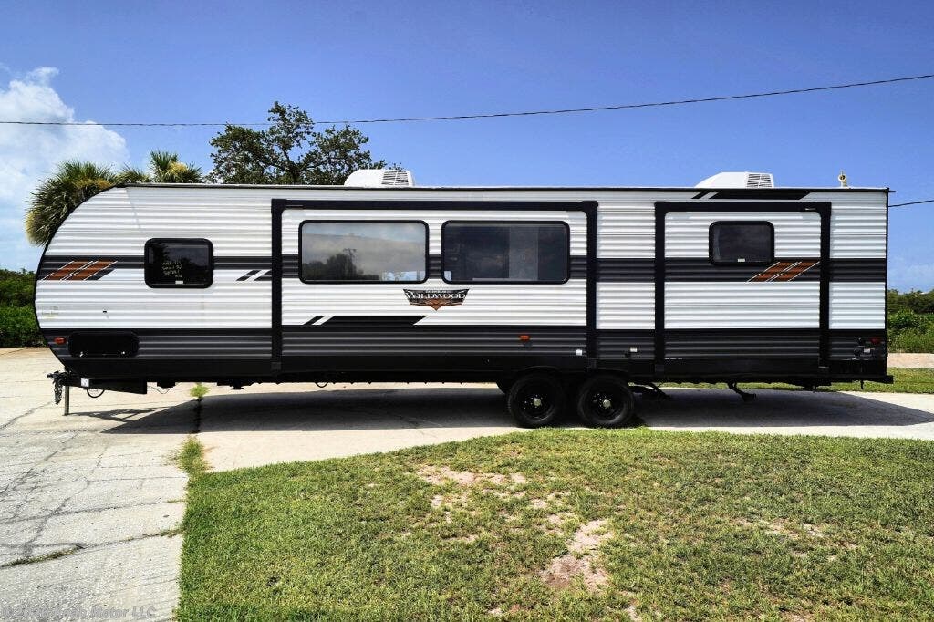 Used 2022 Forest River Wildwood 31KQBTS available in Gibsonton, Florida