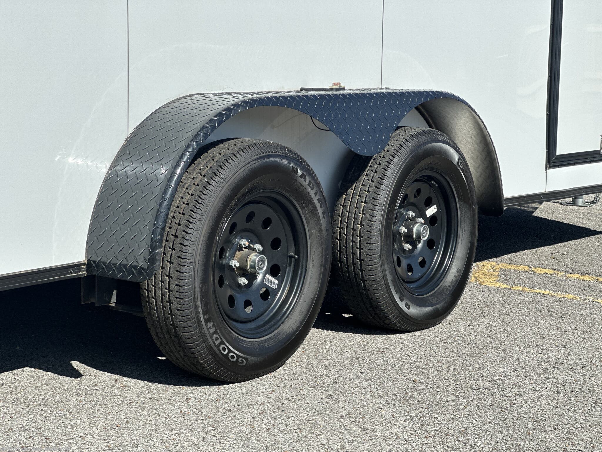 New 2022 Spartan 7x16 300 Series available in Madisonville, Kentucky