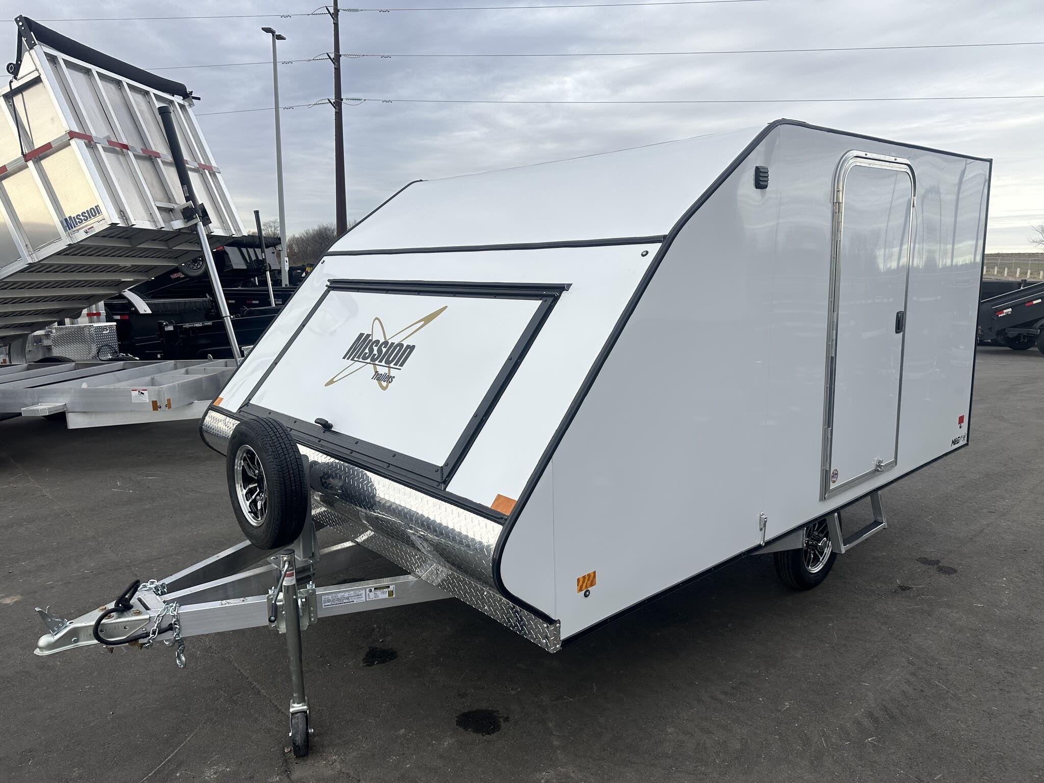 2026 MISSION TRAILERS 101X12 SL CROSSOVER SNOWMOBILE TRAILER