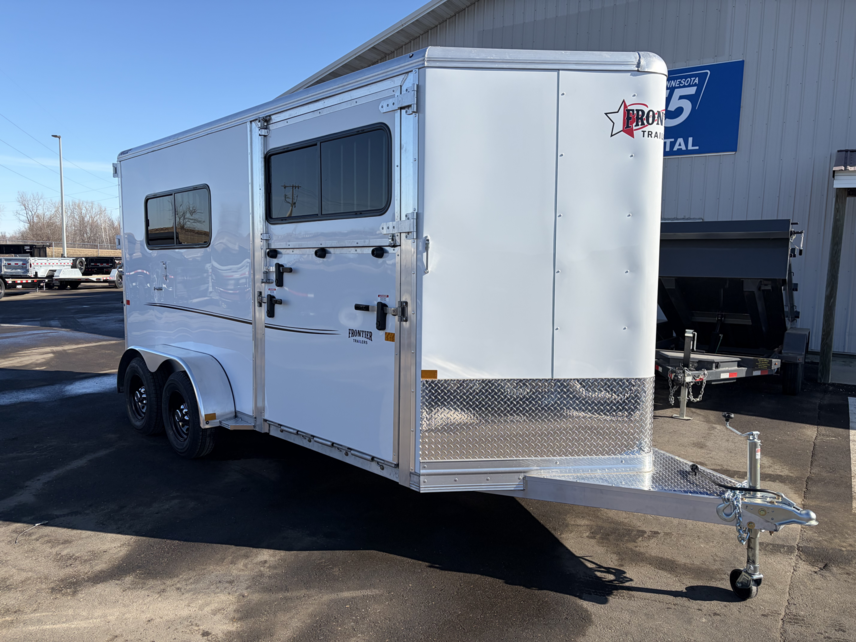 Fast Pass Trailers 2026 FRONTIER TRAILERS FAST TRACK 6.75X15 2-HORSE STRAIGHT LOAD - 7'6 ...