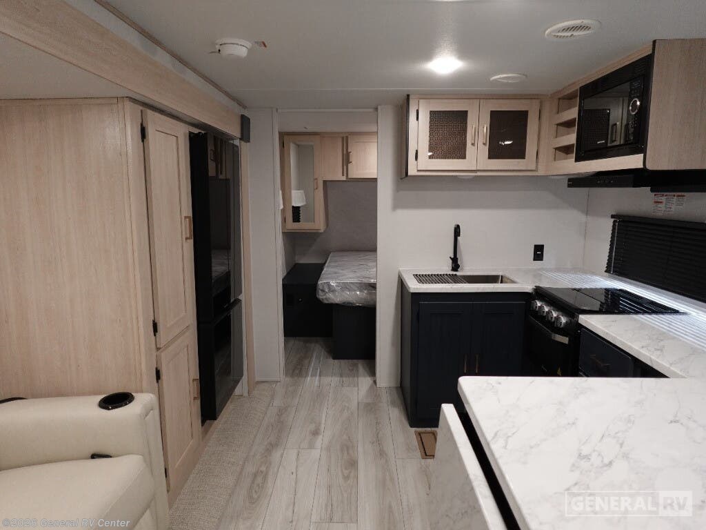 New 2025 Prime Time Avenger 25MKB available in South Weber, Utah