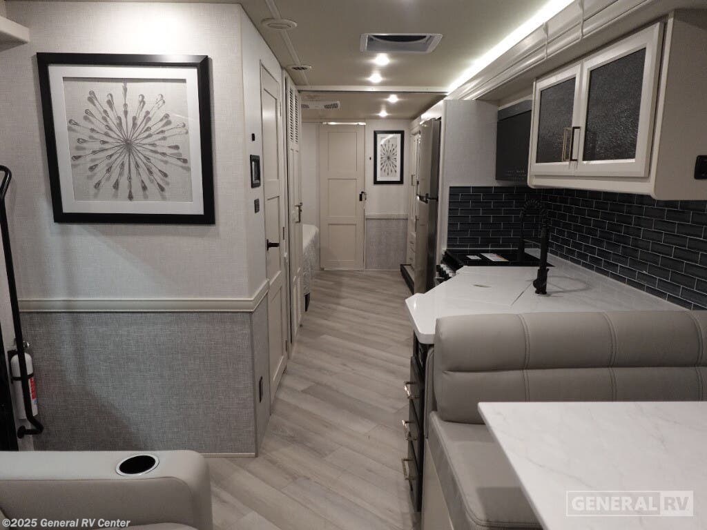 2026 Holiday Rambler Invicta 33HB - New Class A For Sale by General RV Center in South Weber, Utah