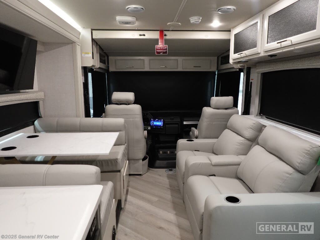New 2026 Holiday Rambler Invicta 33HB available in South Weber, Utah