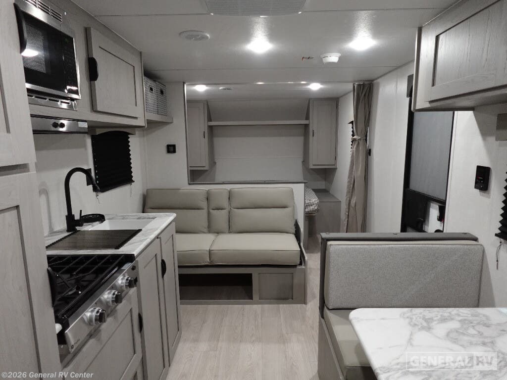 New 2026 Coachmen Clipper 26BH available in South Weber, Utah