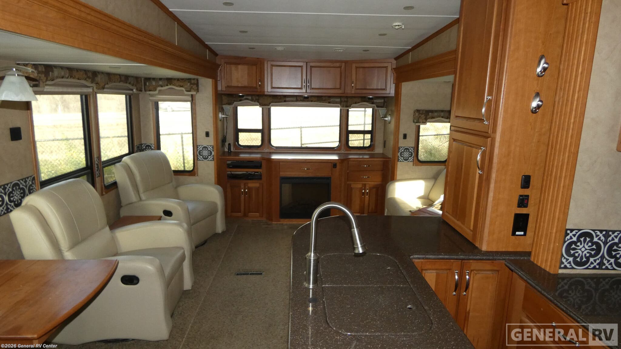 2011 Carriage Cameo 37RESLS - Used Fifth Wheel For Sale by General RV Center in South Weber, Utah