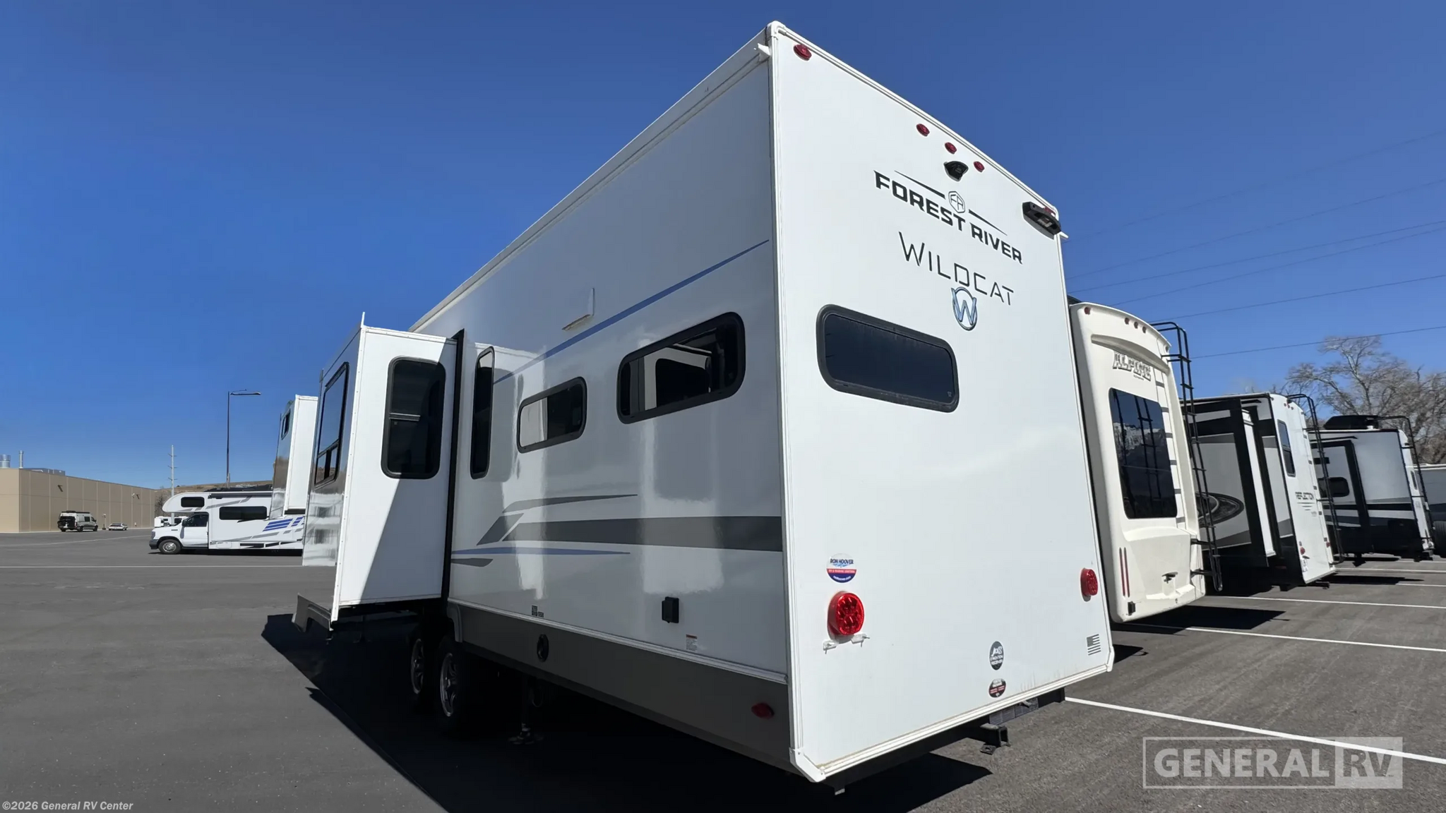 2025 Wildcat 33CHEF by Forest River from General RV Center in South Weber, Utah
