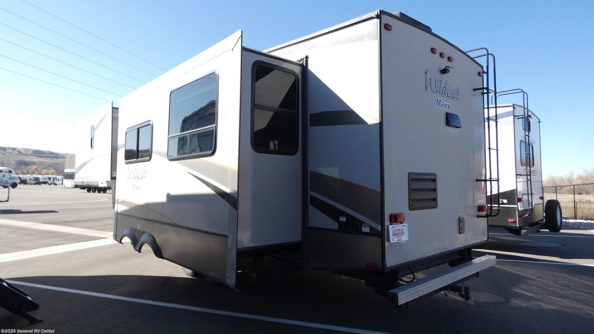 2016 Wildcat Maxx 322RK by Forest River from General RV Center in South Weber, Utah
