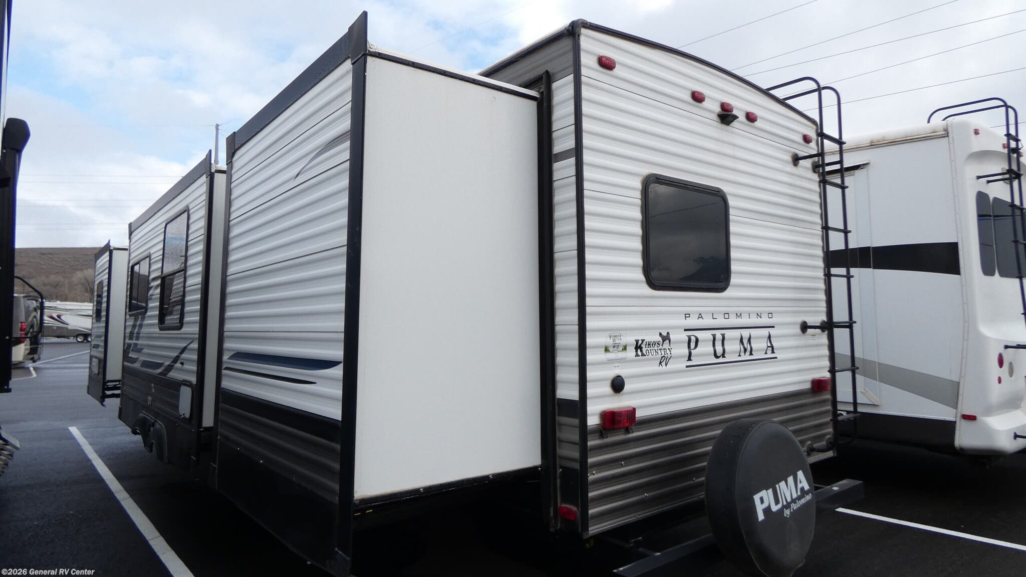 2022 Puma 32BHFS by Forest River from General RV Center in South Weber, Utah