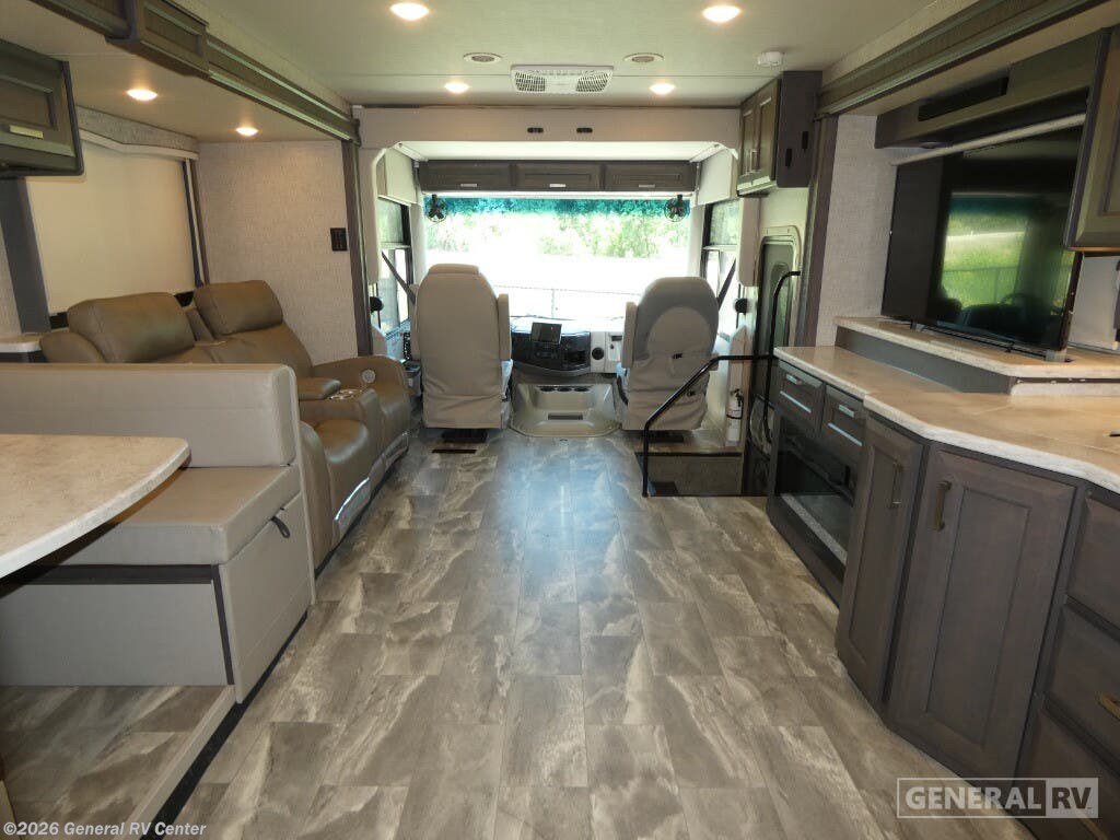 Used 2023 Thor Motor Coach Challenger M37FH available in South Weber, Utah