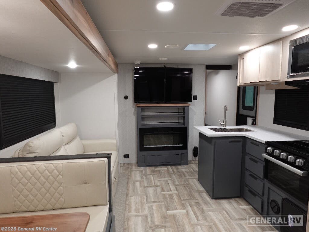 New 2025 Prime Time Tracer 308BH available in South Weber, Utah