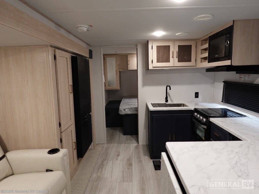 New 2025 Prime Time Avenger 25MKO available in South Weber, Utah