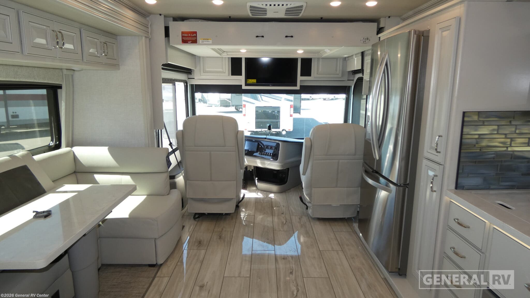 New 2026 Thor Motor Coach Pasadena SE SE28 available in South Weber, Utah