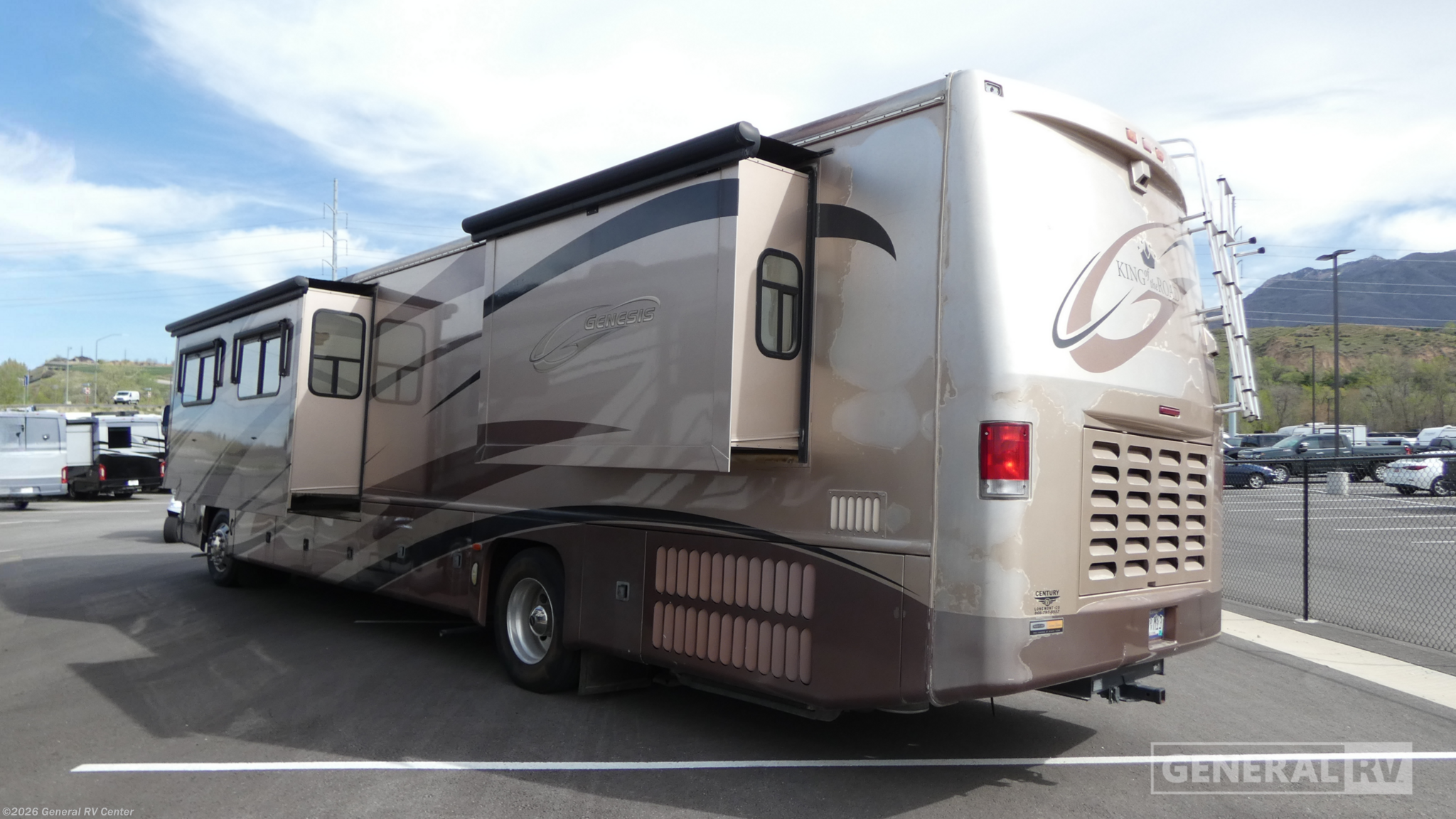 2006 Genesis 40QH by King of the Road from General RV Center in South Weber, Utah